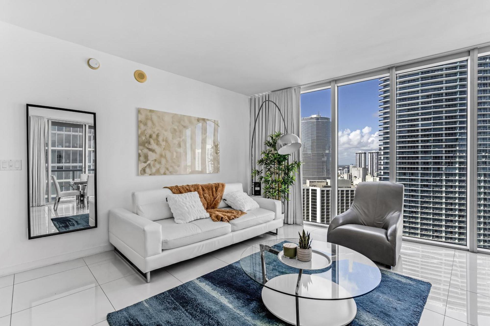 Luxurious Condo At Icon With Views Miami Esterno foto