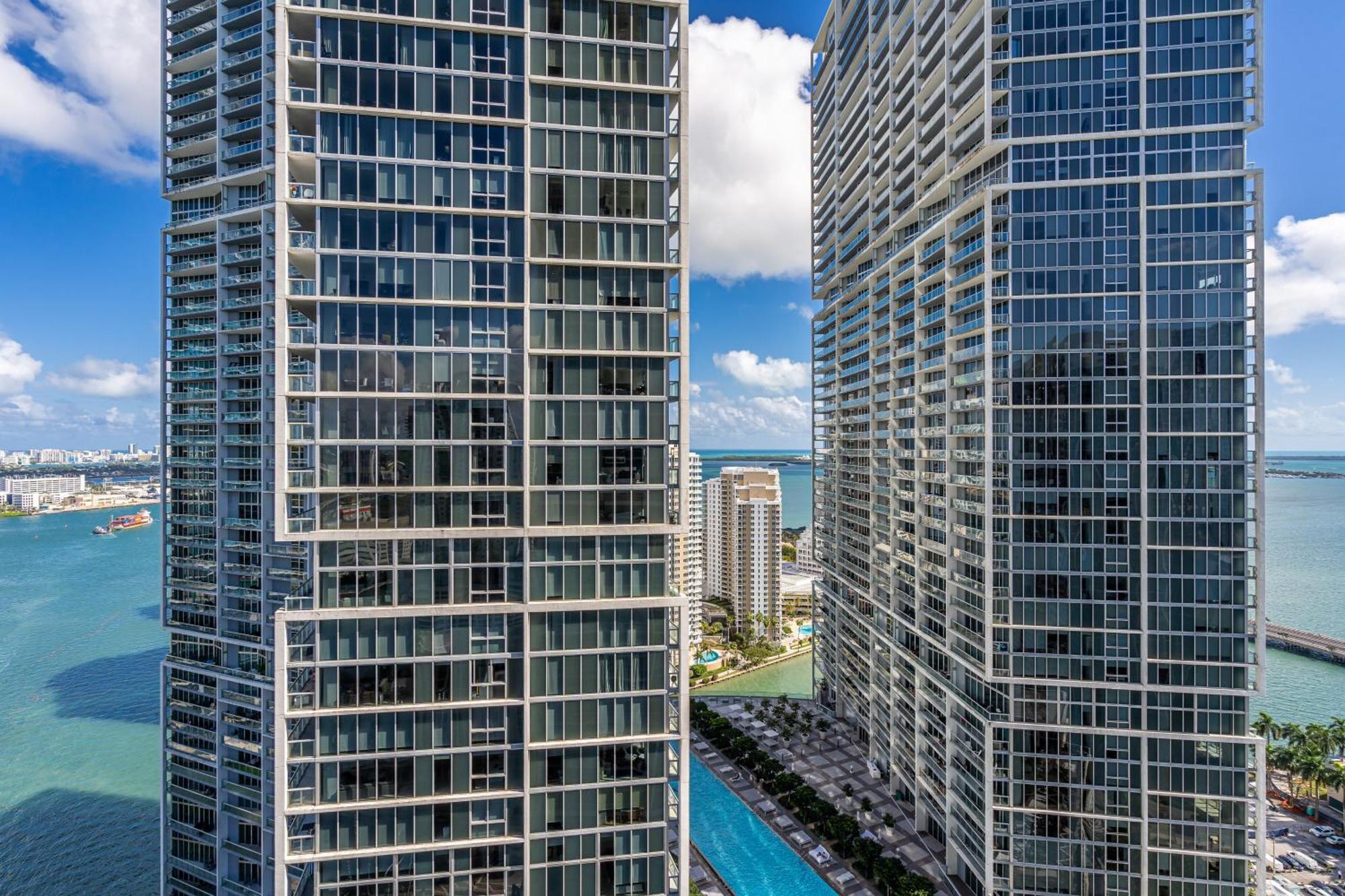 Luxurious Condo At Icon With Views Miami Esterno foto