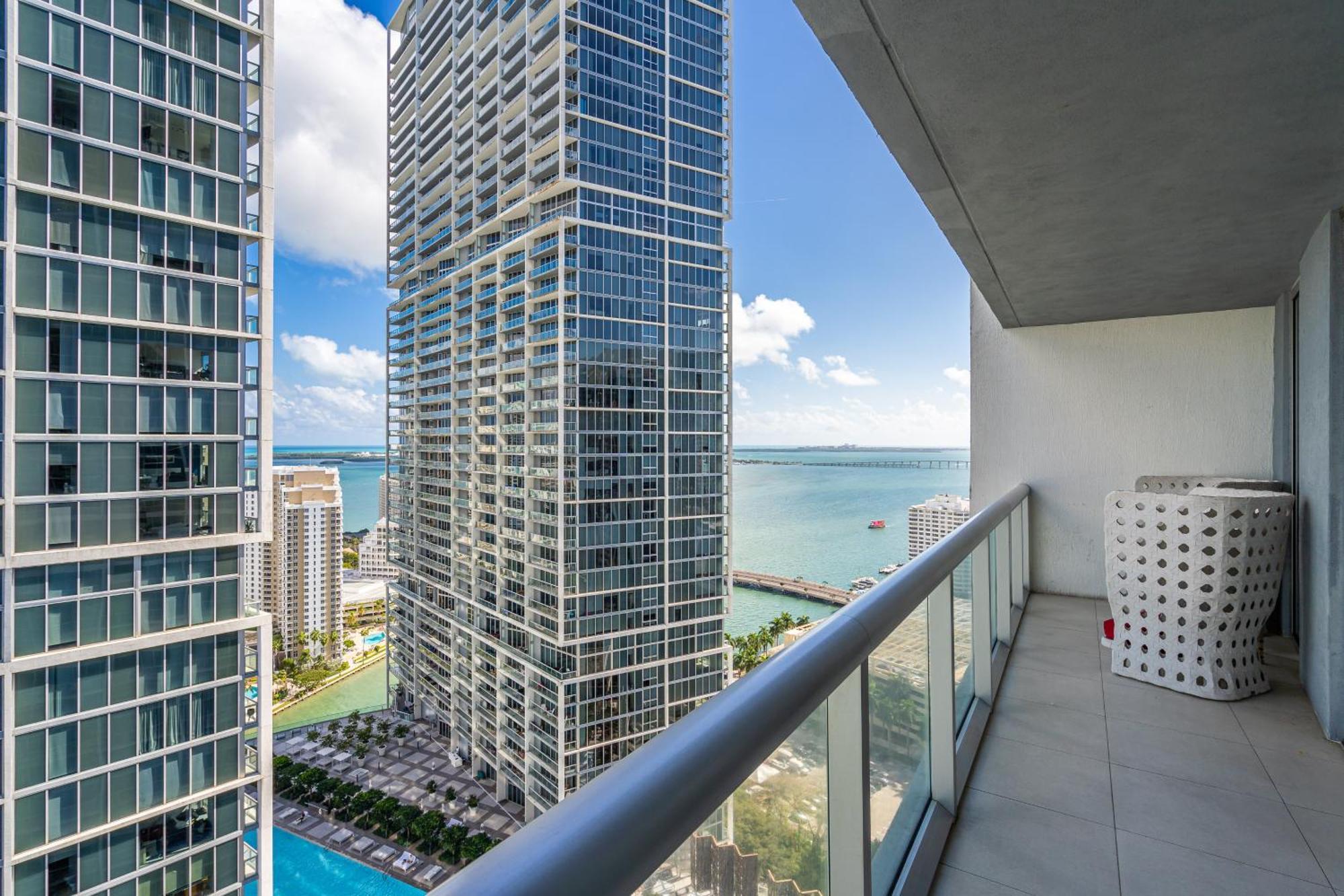 Luxurious Condo At Icon With Views Miami Esterno foto