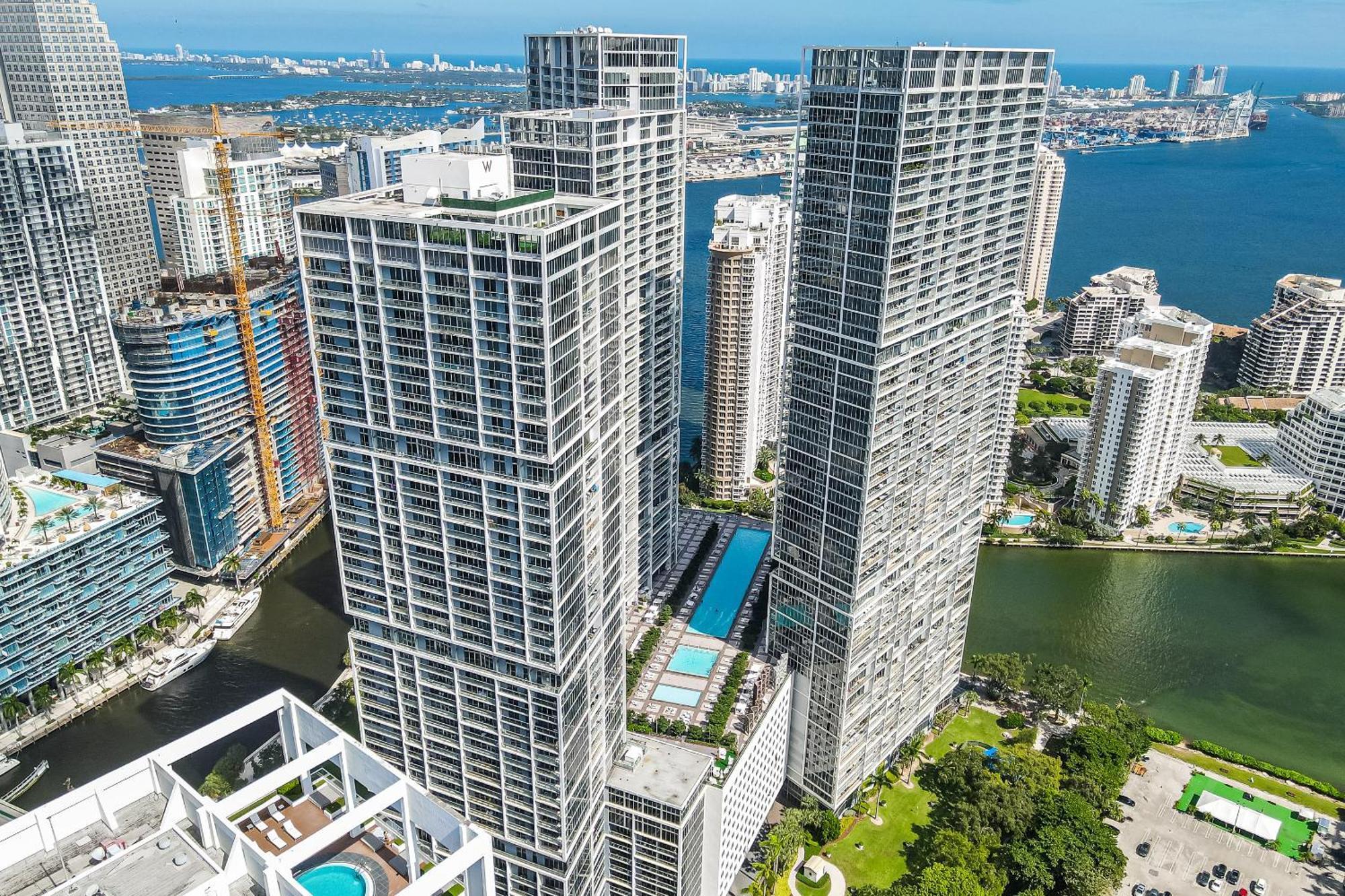 Luxurious Condo At Icon With Views Miami Esterno foto
